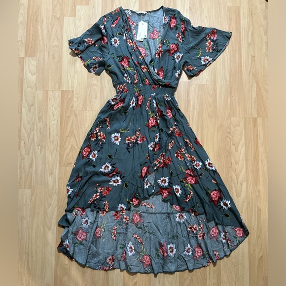 Kormei Dresses & Skirts - Floral Dress Hi Low